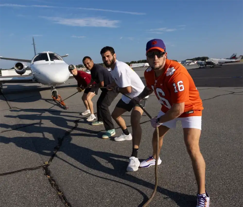 plane-pull